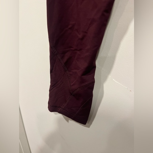 Lululemon leggings, size 4 - Picture 6 of 12